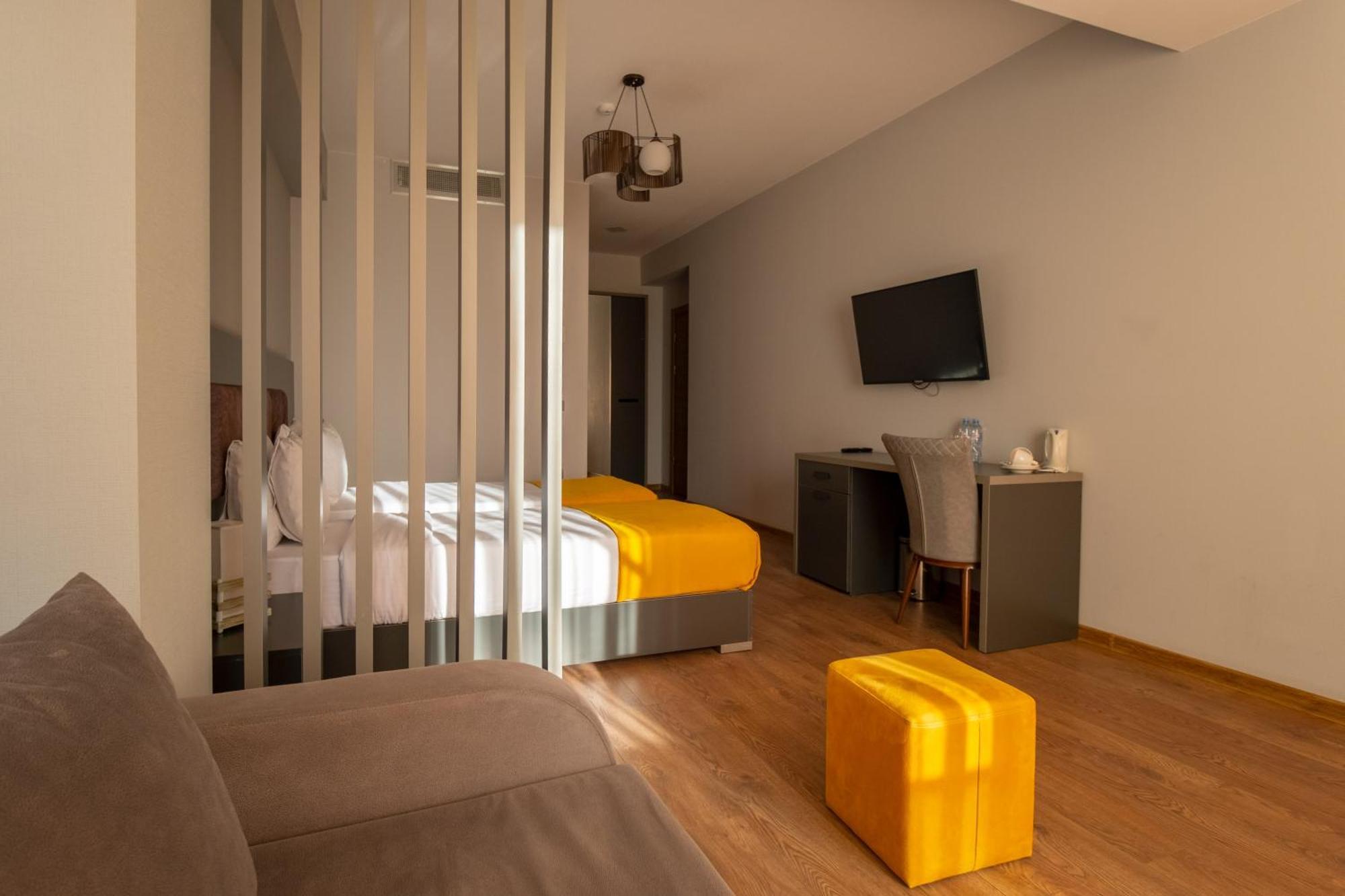 Jazz Hotel Тбілісі Екстер'єр фото